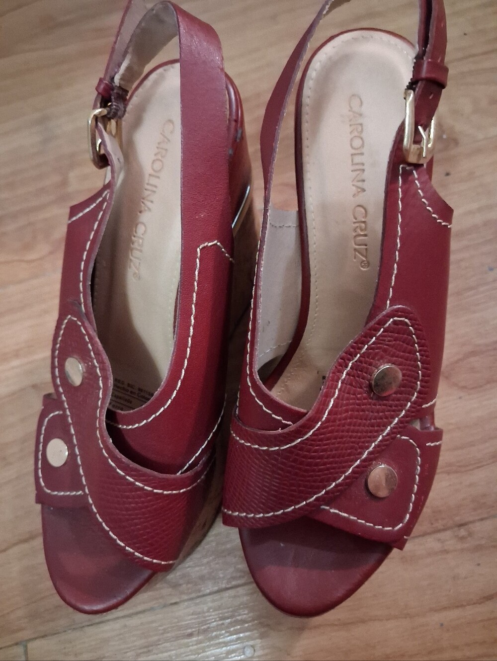 Women’s Red Slingback Sandals - Picture 4 of 4